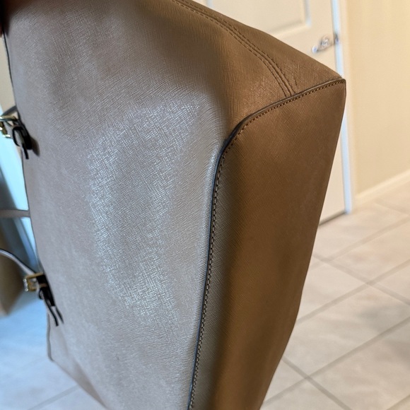 Michael Kors Tan Tote Bag - Picture 6 of 7
